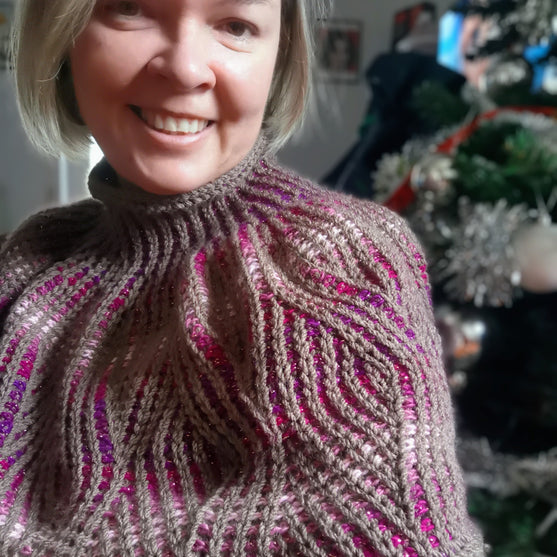 Outlandish - Poncho
4