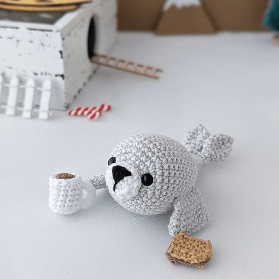 Charlie - La foca che sorseggia cioccolata
3