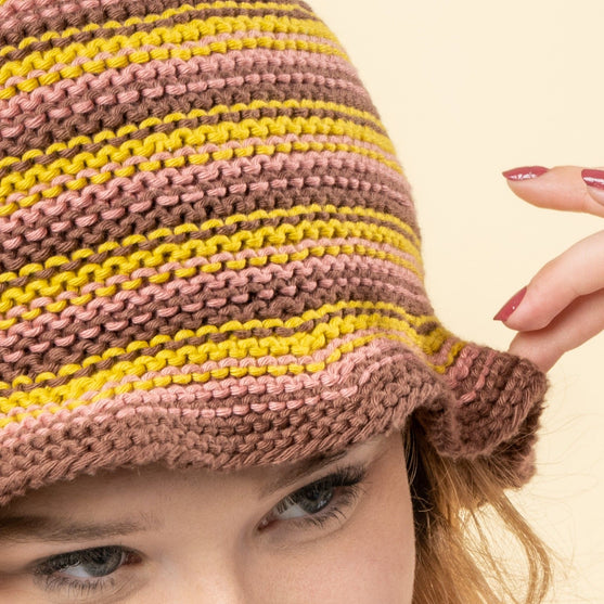 Sopka - Cappello alla pescatora con tesa
3