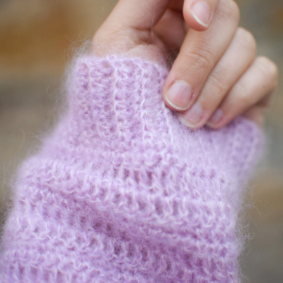 Essence - Cardigan a V
5