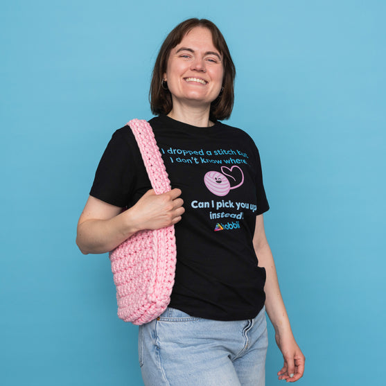 Dropped A Stitch T-shirt - Yarniis (Edizione limitata) - Hobbii
5