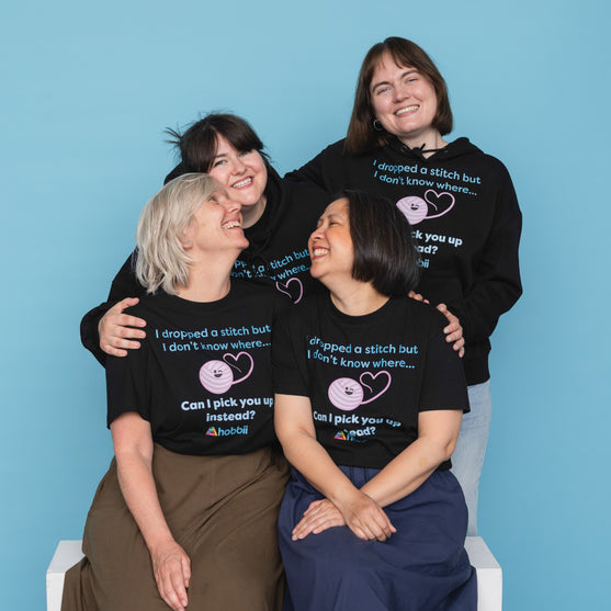 Dropped A Stitch T-shirt - Yarniis (Edizione limitata) - Hobbii
8