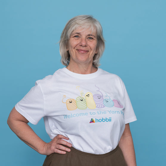 Party T-shirt - Yarniis (Edizione limitata) - Hobbii
2