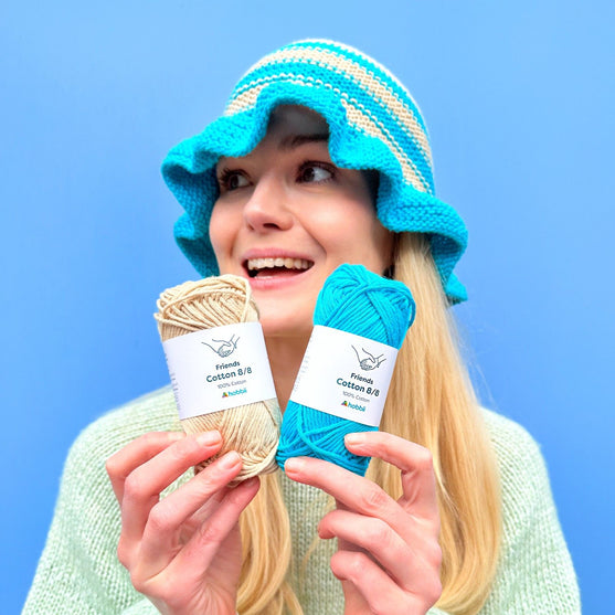 Sopka - Cappello alla pescatora con volant
4