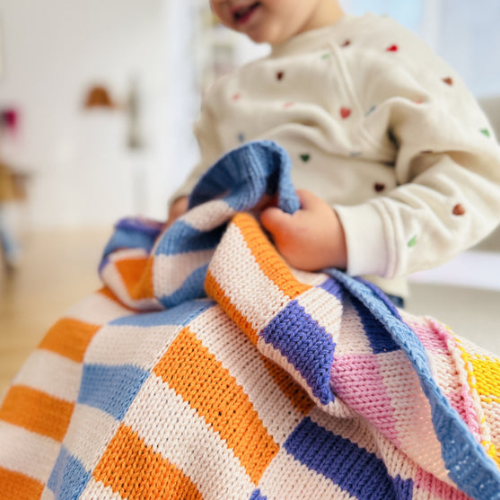 Hilma - Coperta per neonati - Kit da maglia
2