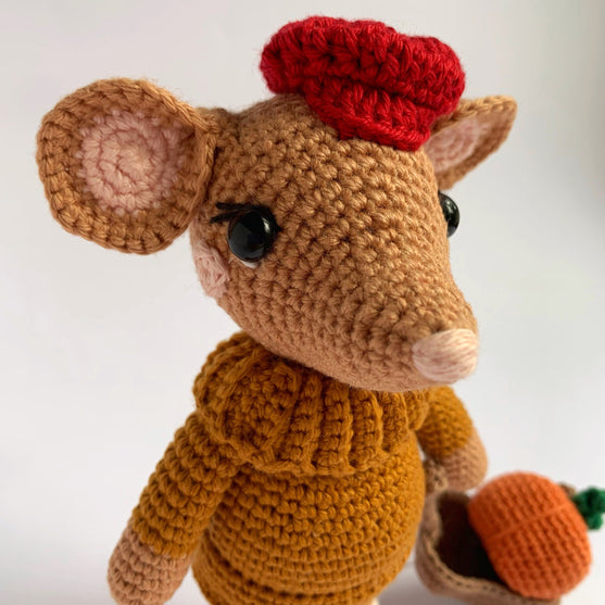 Maple the Mouse
5