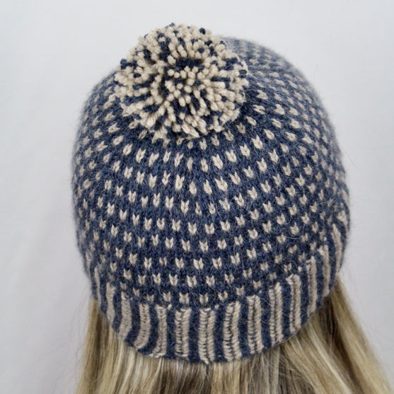 River Stone - Cappello
3