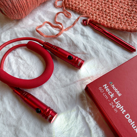 Punto luce da collo Deluxe - Rosso - Hobbii
6