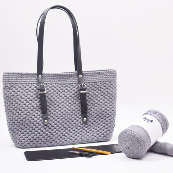 

Ribbon Shopper con il fondo di pelle – Piccola
5