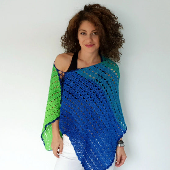 

Poncho Green Sea
8