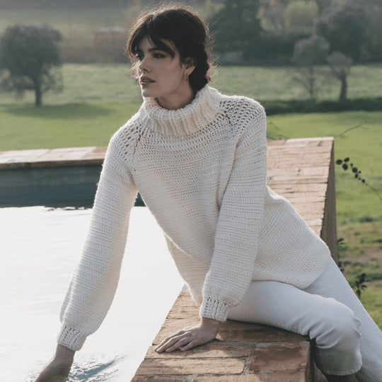 6183-40 Maglione raglan all'uncinetto a collo alto