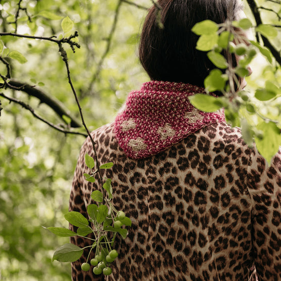 

Pressed Flowers Kerchief - Bandana a mosaico
8