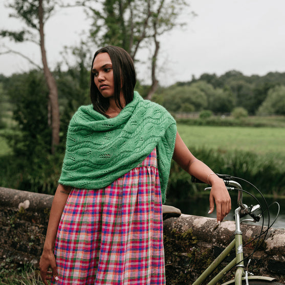 

Hiedra Shawl - Scialle con motivo a foglie
5