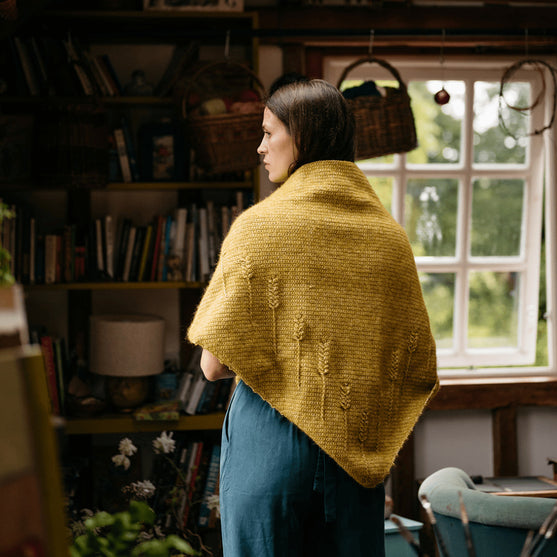 

Heart of Gold - Scialle triangolare strutturato
4