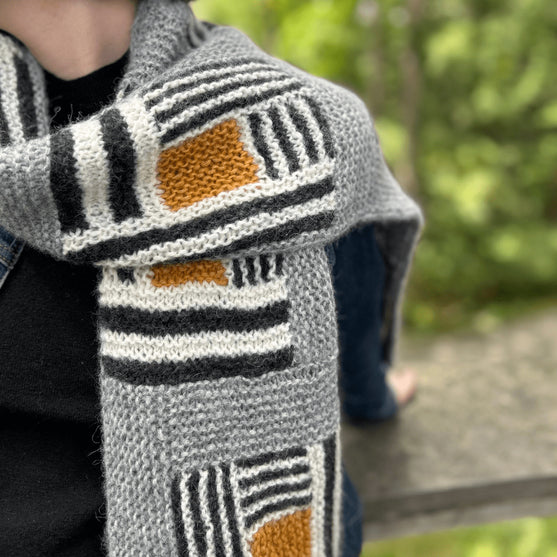 

Off Track - Sciarpa
3