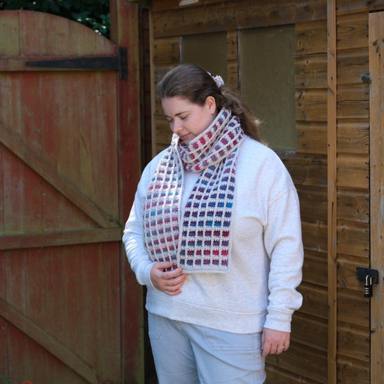 

Neon Grid - Sciarpa
6