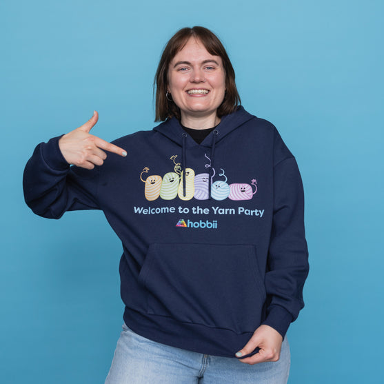 

Party Hoodie - Yarniis (Edizione limitata) - Hobbii
8