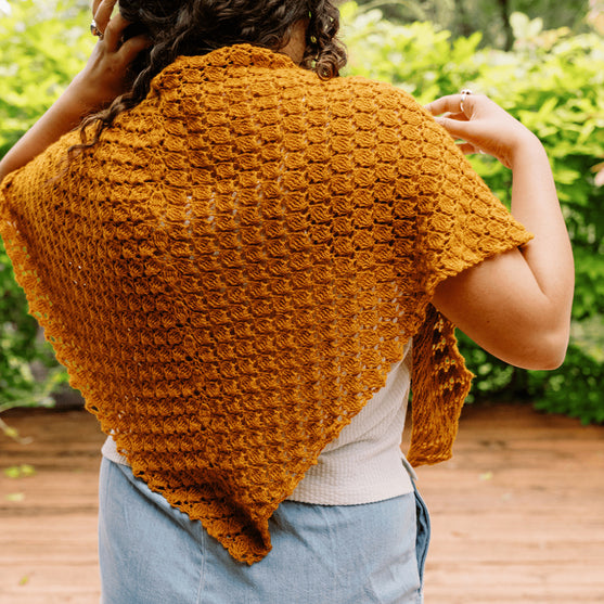 

Grisaille - Scialle Triangolare in Pizzo
2