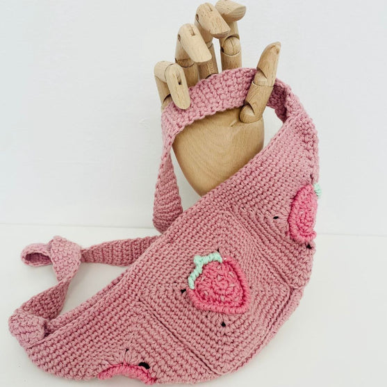 

Strawberry - Marsupio
1