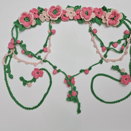 

Garden Fae - Corona di fiori
5