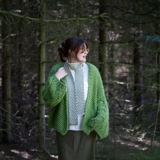 

Steppingstone - Sciarpa sottile
4