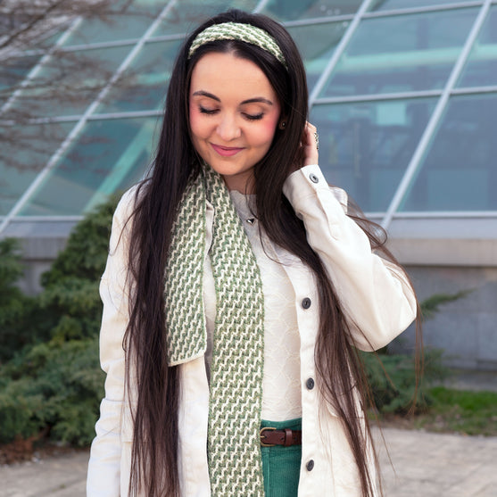 

Steppingstone - Sciarpa sottile
6