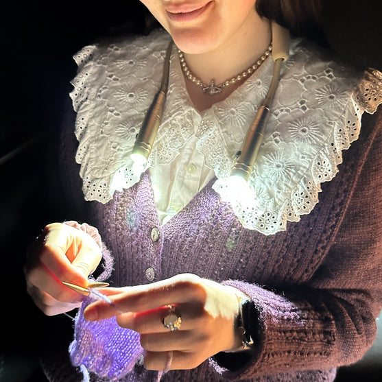 

Punto luce da collo Deluxe - Champagne - Hobbii
8