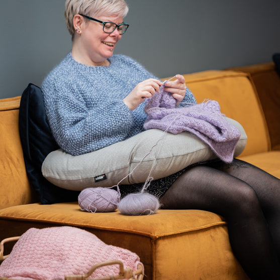 

Cuscino posturale per lavoro ad uncinetto Deluxe - Hobbii
8