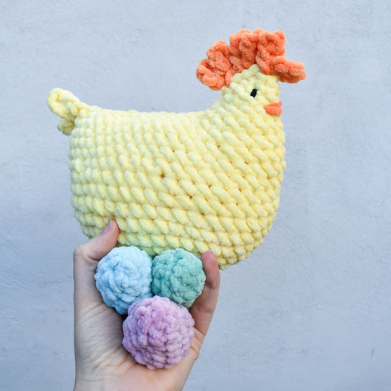 

Henny - Gallina con uova
1