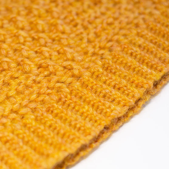 

Beehive - Sciarpa e berretto
8