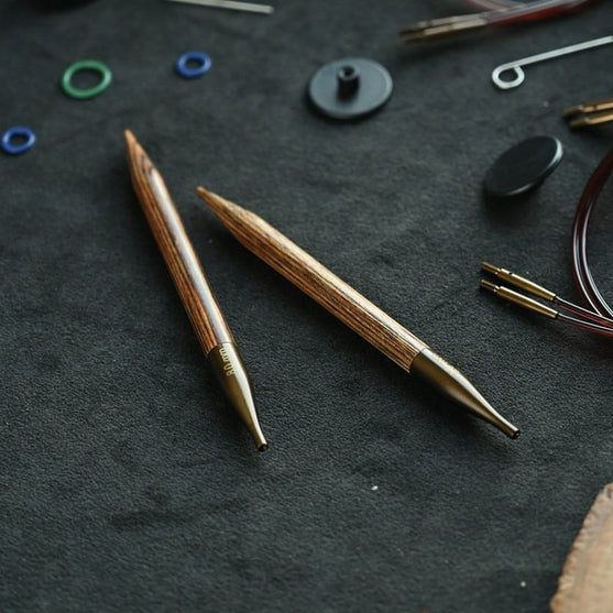 

Ginger - Ferri circolari intercambiabili corti - Betulla - KnitPro
6