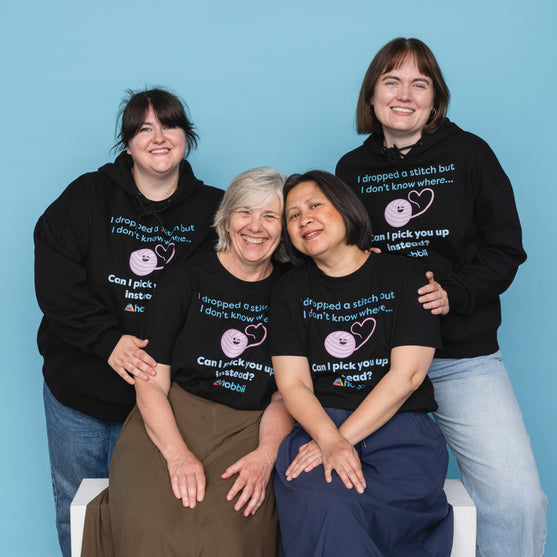 

Dropped A Stitch Hoodie - Yarniis (Edizione limitata) - Hobbii
7