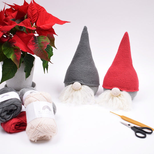 Gnomo timido con cappello di Natale - Grande