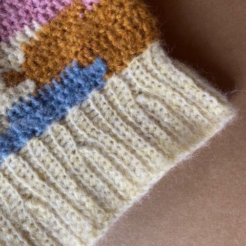 

Esmeralda - Passamontagna
5