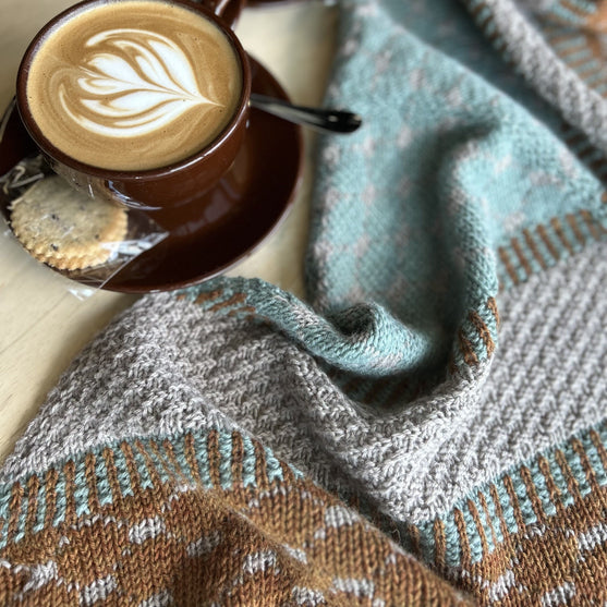 

Deja Brew - Scialle
6