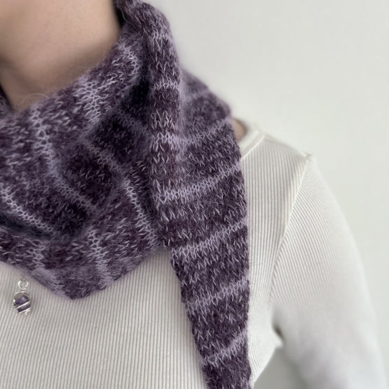 

Frosted Violets - Sciarpa
4