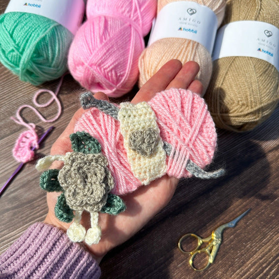 

Gomitolo e uncinetto - Decorazioni
2