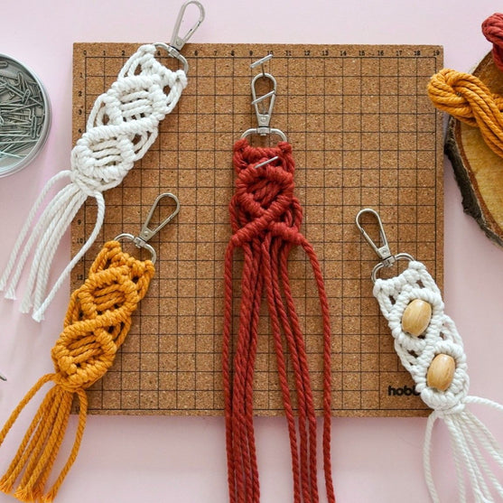

Macramé Keyhanger Kit - Hobbii
3
