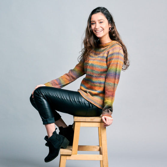 

Mette - Maglietta Top-down
3