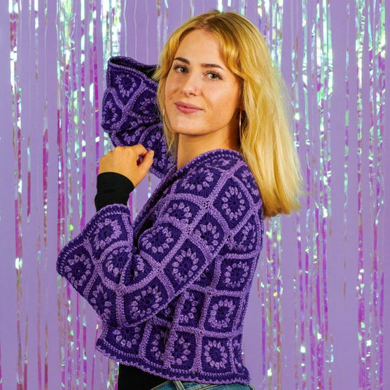 

Sparkling Daisy - Cardigan
1