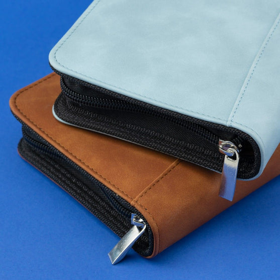 

Astuccio in pelle PU con bustine con cerniera - Hobbii
6
