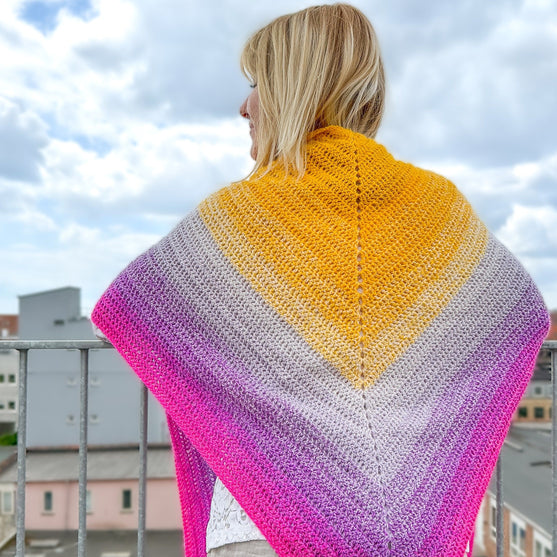 

Simple Lines Alpaca - Scialle
1