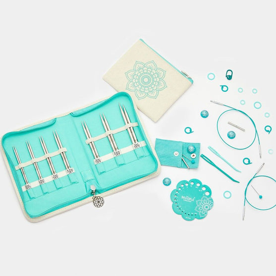 

The Kindness Set - Ferri circolari intercambiabili corti - KnitPro
1